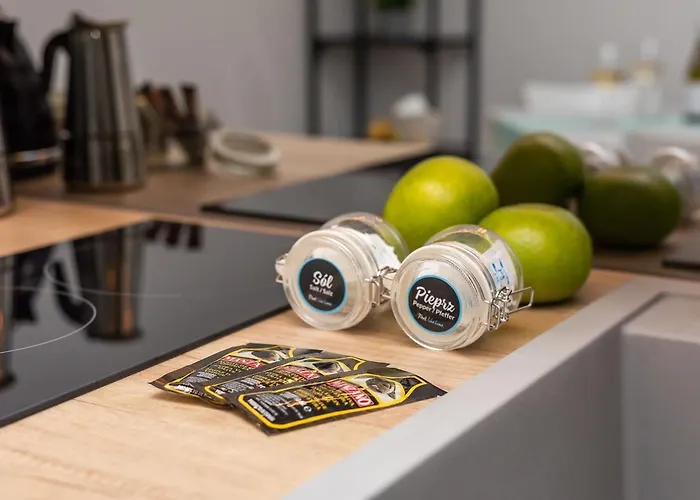 Kujawska 3 - Warm & Functional By Renters Warsaw