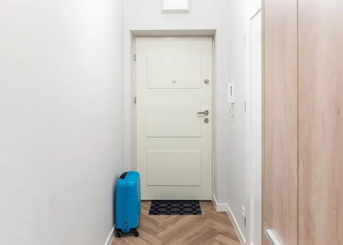 Kujawska 3 - Warm & Functional By Renters Apartment *