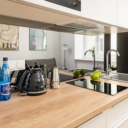 Kujawska 3 - Warm & Functional By Renters *